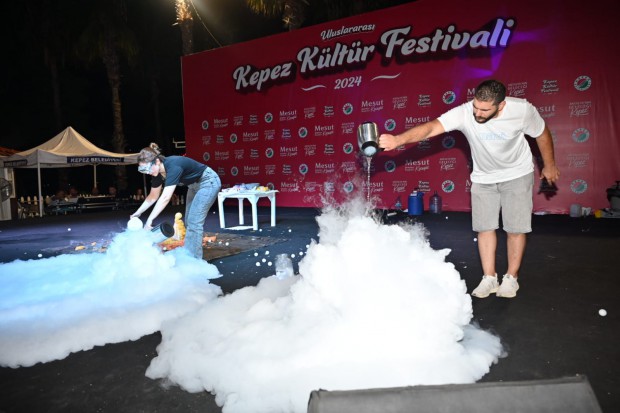 Antalya Bilim Merkezi’nden, Kepez Kültür Festivali’nde ‘Bilim Şov’