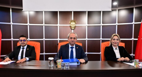 Kocagöz yılın son meclisini müjdeyle kapattı