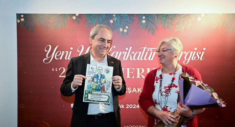 Kocagöz karikatür sergisinin açılışını yaptı