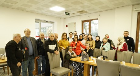 Kepez’in Huzurevinde Türk Halk Müziği Rüzgarı