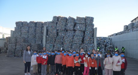 Kepez’de öğrenciler geri dönüşüm tesisini gezdi  