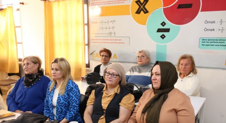 Kepez’den kadınlara güvenli internet eğitimi