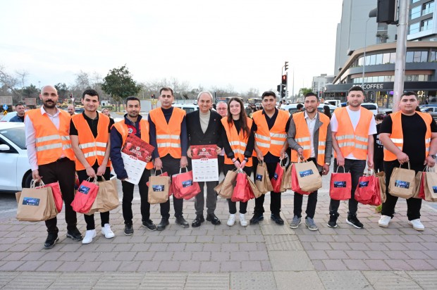 İftarlık kumanyalar Kepez’den