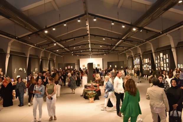 Dokumapark Modern Sanatlar Galerisi’nde karma sergi  