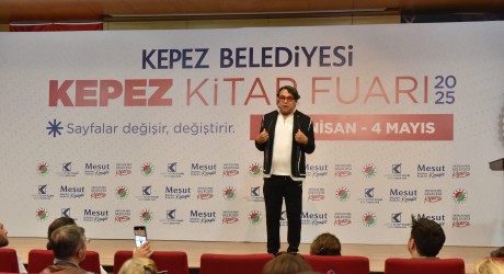 Barbaros Şansal Kepez Kitap Fuarı’nda