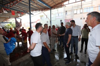 Başkan Vekili Altekin, Kepez’in kurban kesim alanlarını denetledi