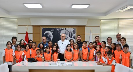 Çocuklar sordu, Başkan Kocagöz yanıtladı