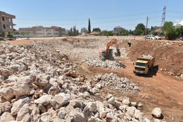 Kepez’den su baskınlarına karşı hummalı çalışma