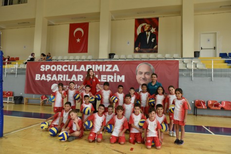 Kepez’de çocuklar sporla gelişiyor
