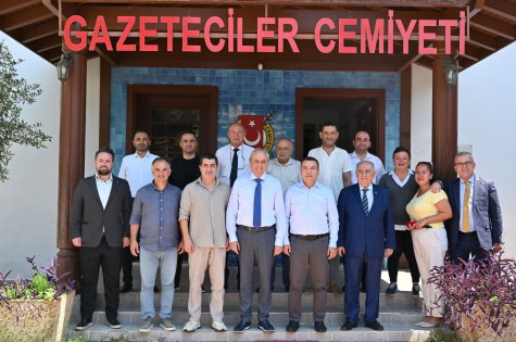Kepez Belediyesi’nden Basın Emekçilerine Hem Destek Hem Vefa