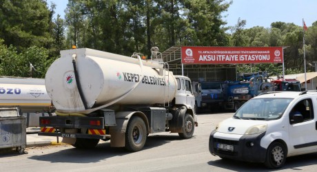 Kepez Belediyesi’nden Aksu ve Muratpaşa’daki yangınlara destek