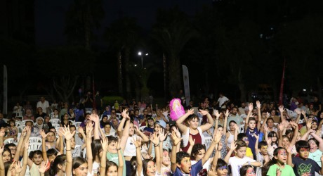 “Sahne Kepez” rüzgârı Yenidoğan Mahallesi’nde esti