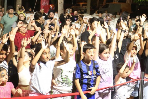 Sahne Kepez Ulus Mahallesi’ne renk kattı