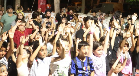 Sahne Kepez Ulus Mahallesi’ne renk kattı  