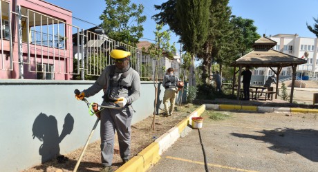 Okul bahçeleri Kepez’le güzelleşiyor