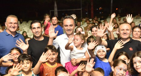 Yeşiltepe Mahallesi “Sahne Kepez” ile sanata ve eğlenceye doydu