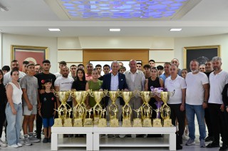 Başkan Kocagöz, Kick Boks sporcularını ağırladı