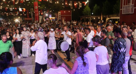 Antalya, Kepez Kültür Festivali’nde Gaziantep Gecesi’nde buluştu