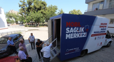 Kepez’den Huzurevi sakinlerine göz taraması