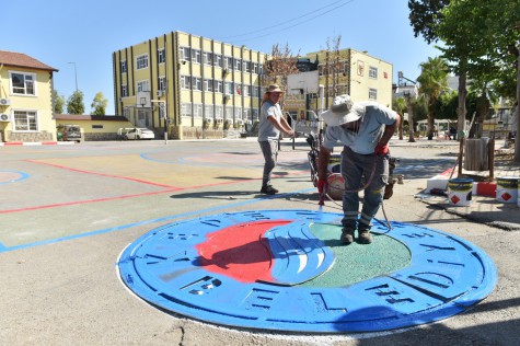 Kepez Belediyesi’nden sosyal belediyecilik hizmetiyle okullara destek