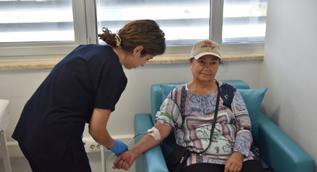 Kepez Belediyesi Sağlık Merkezi’nde Ozon Tedavisine yoğun ilgi