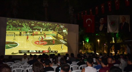 Dokumapark’ta Milli Maç heyecanı