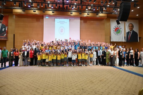 Mimar Sinan Kongre Merkezi’nde “Bilimsel Keşifler”