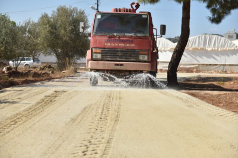 Altıayak’ta sathi asfalt hazırlığı