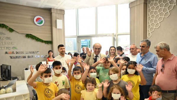 Başkan Kocagöz’den minik kalplere sıcak dokunuş 