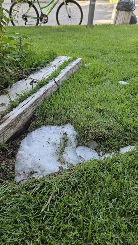 Dokumapark’a gökyüzünden buz kütlesi düştü