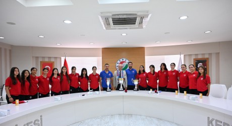 Kepez’den Milli Takıma 13 hentbolcu