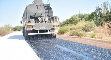 Kepez’in Odabaşı Mahallesi’ndeki 30 sokakta sathi asfalt hazırlığı