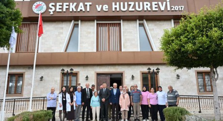 Kaymakam Dervişoğlu ve Başkan Kocagöz, Şefkat ve Huzurevi’ni ziyaret etti