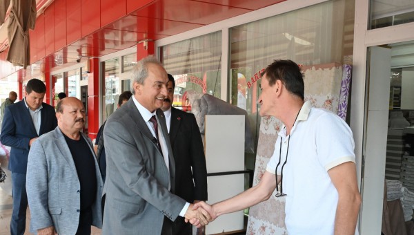 Başkan Kocagöz, Varsak esnafını ziyaret etti 
