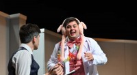 Kaç baba kaç, Kepez sahnesinde seyirciyle buluştu…