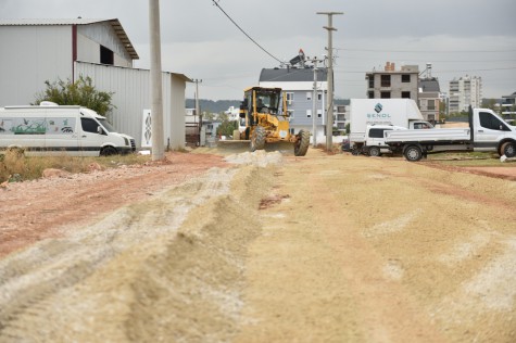 Kepez’den Demirel Mahallesi’ne ulaşım konforu