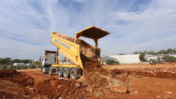 Kepez’in Zeytinlik Mahallesi’ne yeni pazar yeri geliyor 