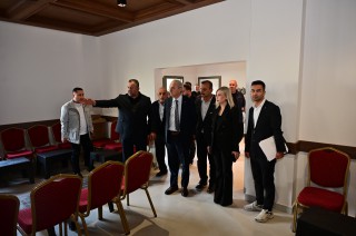 Kocagöz, Habibler Taziye ve Semt Evi’ni inceledi  