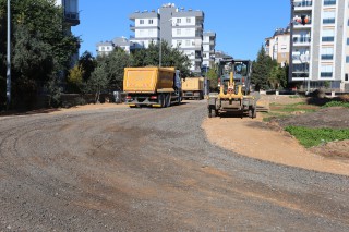 Güneş Mahallesi’ne yeni yollar ve otopark