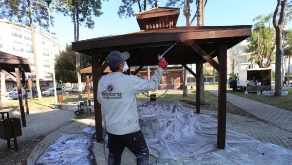 Kepez’den Türk Ocağı Parkı’na yenileme 