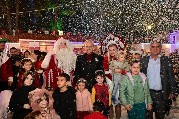 Antalya Kepez’de yeni yıl heyecanı kar yağışıyla başladı 