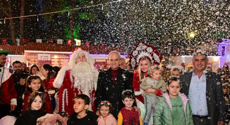 Antalya Kepez’de yeni yıl heyecanı kar yağışıyla başladı 