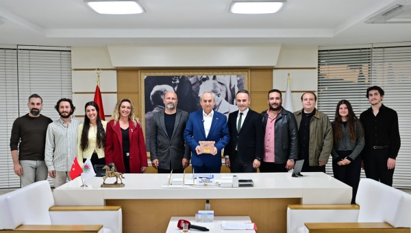 Ödüllü Kepez Kent Tiyatrosu ekibinden, Başkan Kocagöz’e ziyaret 