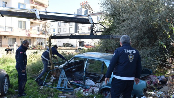 Kepez’de görüntü kirliliğine müdahale 