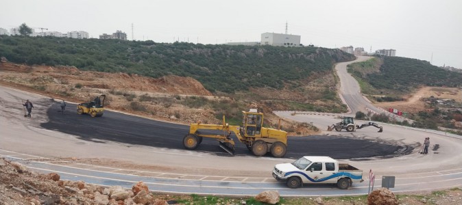Kepez Belediyesi, yağmurun aşındırdığı yolları yeniledi  
