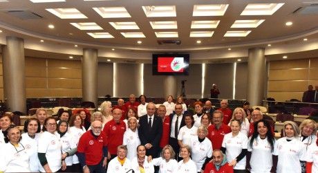 Gençlerde Hız Vardır, Yaşlılarda İstikamet