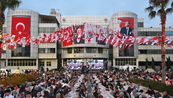 Kepez’de Ramazan sofraları 55 bin kişiyi birleştirdi 
