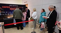 Başkan Kocagöz, Kepez Kitap Fuarı’nı ziyaret etti