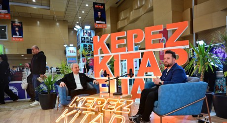 Kocagöz, Kepez Kitap Fuarı’nın yayın stüdyosu konuğu oldu