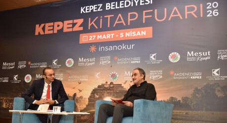 Kepez Kitap Fuarı’nda Prof. Dr. İsmail Tufan ile “Yaşam Boyu Öğrenme” konuşuldu